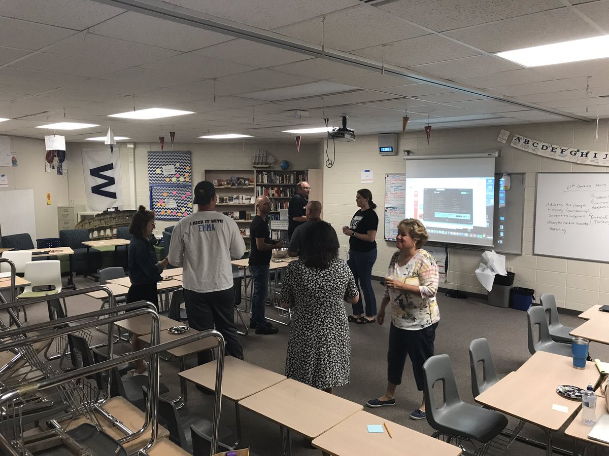 DanKeyser3118's tweet photo. Our AVID elective teachers building relational capacity by βGetting in the Loopβ! @amandajwagner @waukeshaschools @AVID4College #SdwPositiveImpact https://t.co/E7nGIv1XM8