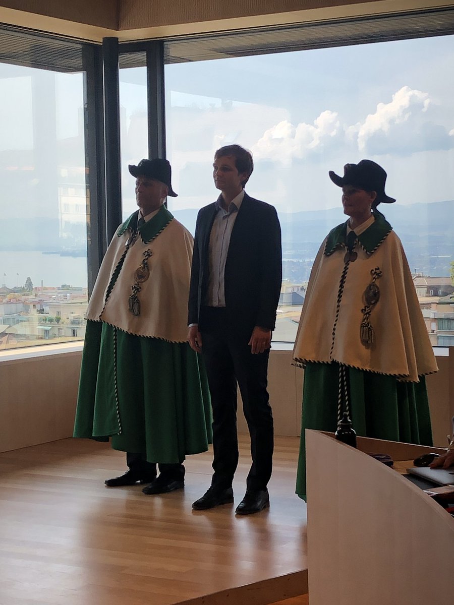 sebcalaskijump's tweet photo. Premiers pas au sein du #GCVD, aujourd’hui. Assurément une journée particulière où se mêlent diverses émotions. Je suis heureux et très honoré de pouvoir représenter @myvalleedejoux #ValléedeJoux #PSVJ #PSVaud #Vaud https://t.co/4zibxqVaZR