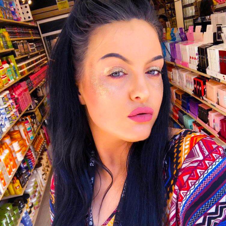 JustEssentials1's tweet image. 🥳 We’re still buzzing after our amazing Ed Sheeran Glitter Bar weekend in Ipswich 😍
🎶 Did you go to one of his Chantry Park concerts over the weekend? Was he incredible? 🤩🐾
.
.
.
#edsheeran #edinthepark #dividetour #edsheeranconcert #chantrypark #GlitterBar @teddysphotos