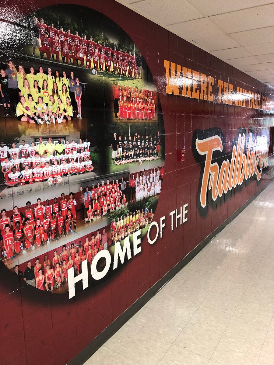 gverslues's tweet photo. The wall wraps at LCMS are a must see. So much pride, tradition and excellence illustrated throughout. #BacktoJCSchools https://t.co/GPLkn6TItT