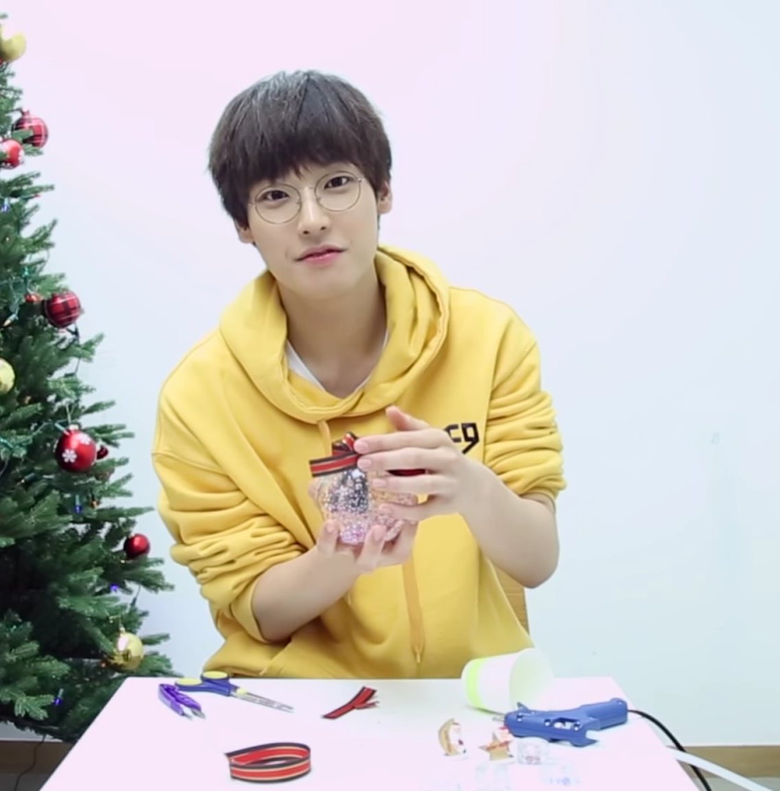 당초 tweet media