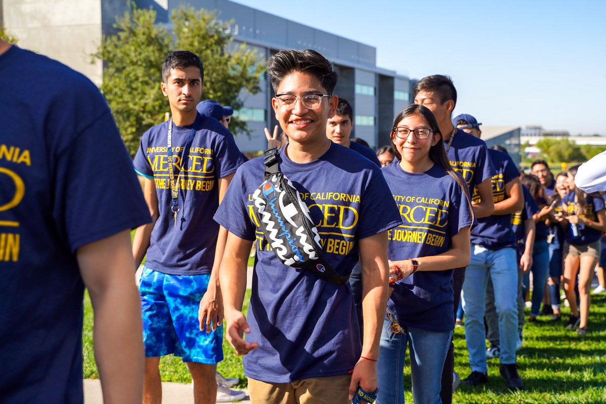 UC Merced on Twitter: "We welcome our new students to UC Merced! Thank you for joining us at Scholars Bridge Crossing 🐯🎉 #ichosemerced https://t.co/5tuaAkqx9L" / Twitter
