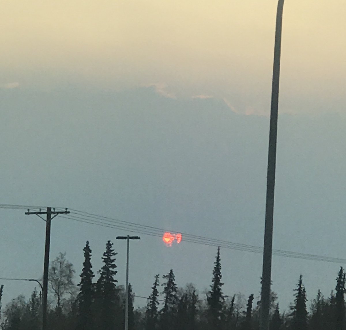 GodLivelifefor's tweet photo. akUSA 8/25/2019 Planet7xNibiru Nemesis Prophecy Watch/Matthew24 Burning sun(ALERT:SEE ENTIRE WALL) End of World Signs https://t.co/ksHqCce7hV