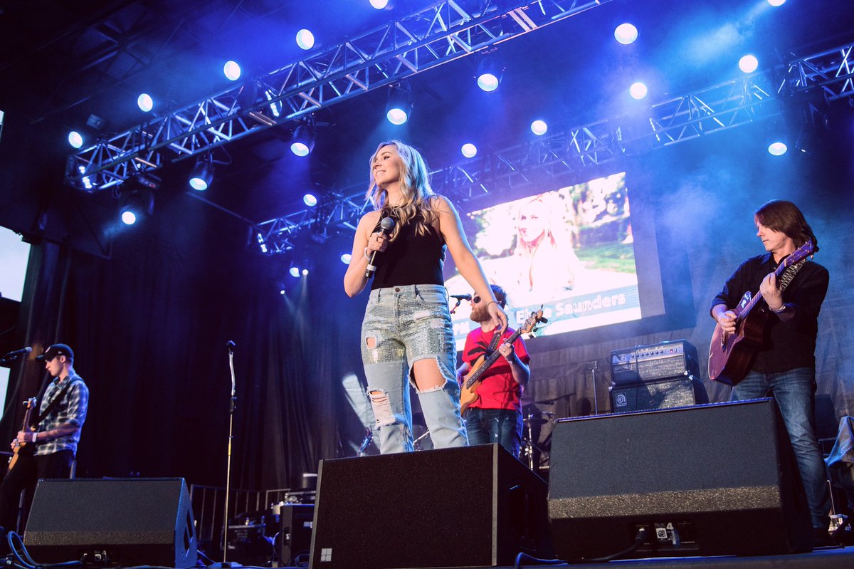 Elyse_Saunders's tweet photo. Closing out August by playing on some super fun stages!! ππΆ
βοΈ (aug 28) @supermkttoronto w/ Write-On 8PM
βοΈ (aug 30) #CanadasLargest @ribfest 2:30-4:30PM
βοΈ (aug 30) @niagaraparks series 8-10PM
βοΈ (aug 31) @smokenspurs 6:45PM w/ @ericethridge @oneuglycowboy @thewashboardunion . https://t.co/wu5kBdWEqU