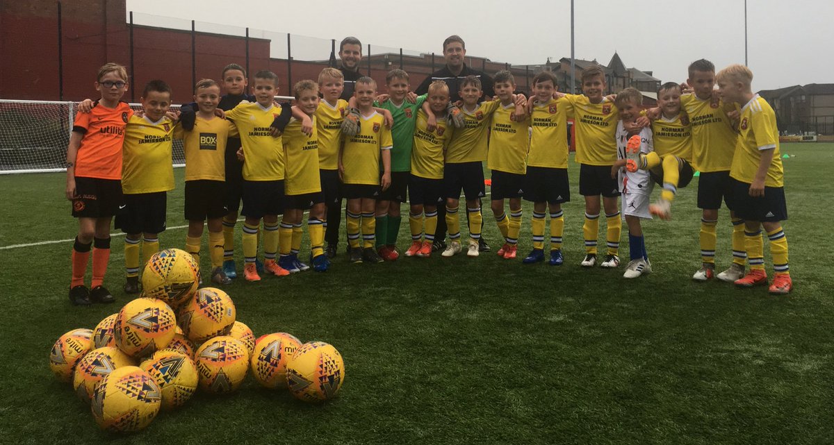 Thank you Andy Goldie,Scott Madden and Michael McPake for the session and insight into the  Dundee United Academy. Boys loved it ⚽️⚽️