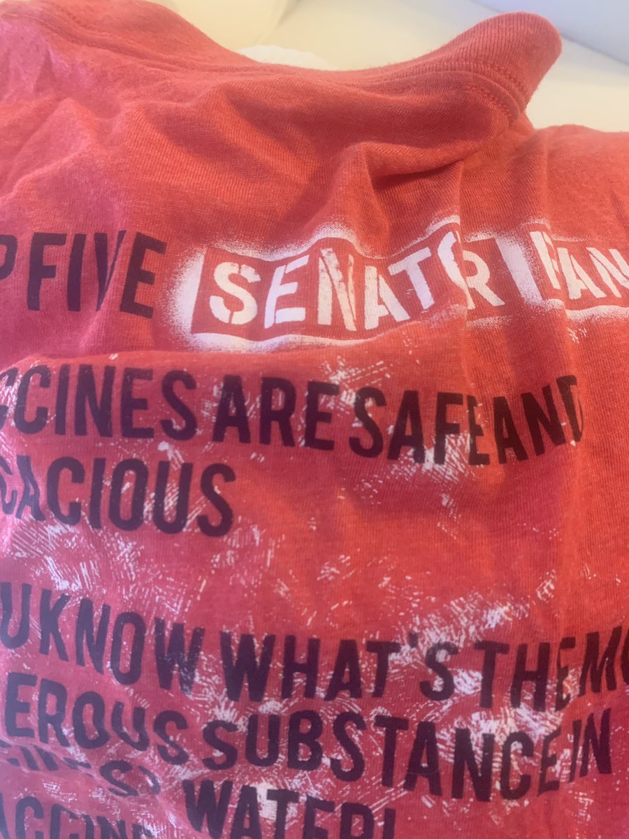 Iridispcablin's tweet photo. @thereal_truther @ShannanVelayas It is clearly spray painted stencil. And if it were blood it wouldn’t be printed in white as well. You are grasping. https://t.co/8Rqw7I6zq2