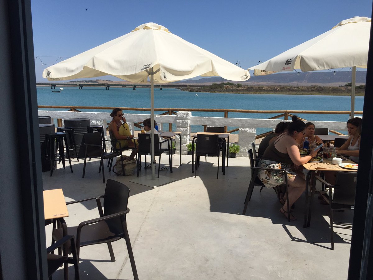 lauragarofanoes's tweet photo. Pedazo de descubrimiento en #Barbate. No pasen de largo hacia #Zahara o #LosCaños y quédense un rato. https://t.co/Eh9xeZuPtM