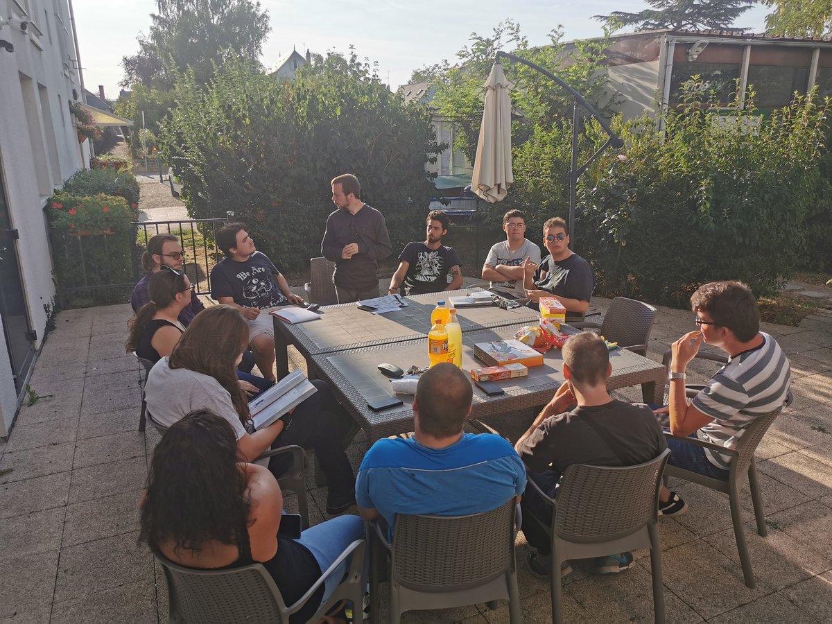 indestaradio's tweet photo. Une nouvelle saison est sur le point d'arriver sur la webradio https://t.co/0o2JNemkdA ! Les réunions s'enchaînent et les équipes travaillent d'arrache pied jusqu'à point d'heure pour proposer du contenu de qualité ! #StayTuned #WebRadio #NouvelleSaison #Amboise https://t.co/H4XPoFZkMe