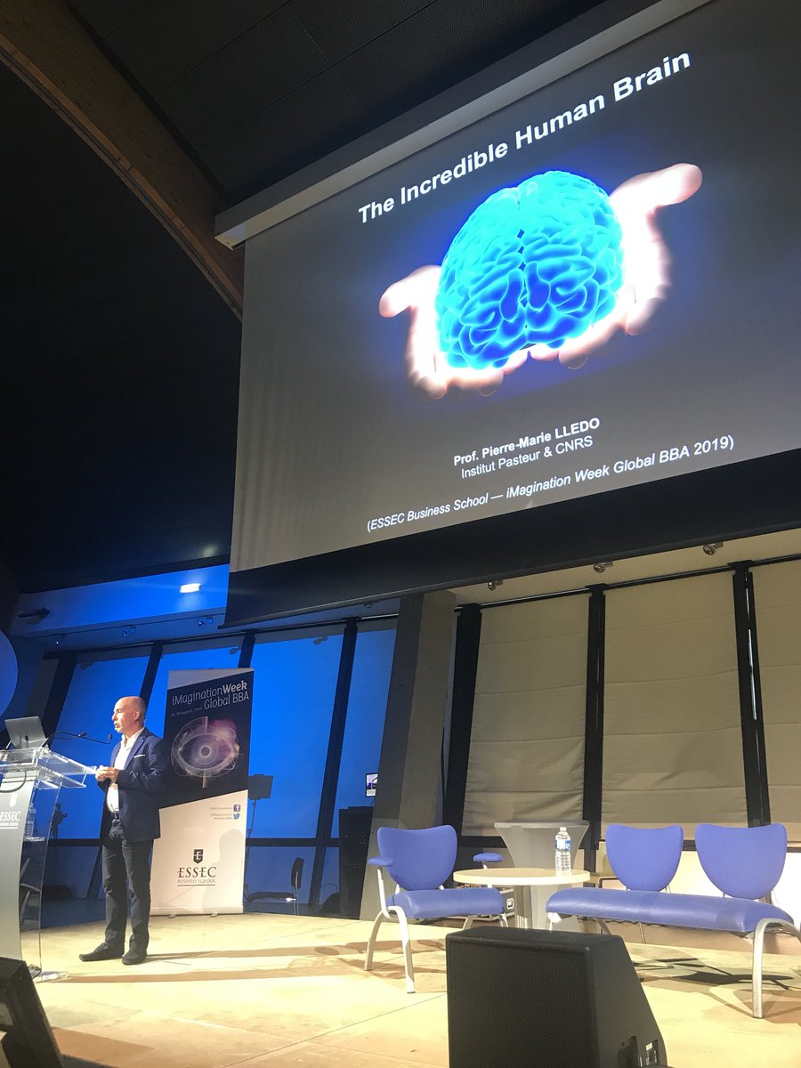 mathfarcy's tweet photo. Incredible human Brain - Pierre-Marie Lledo, neuroscientifique français nous parle de nos capacités créatives en activant notre « attention introspective », celle qui se met en marche quand on se pause... Je le savais ! #iWeek2019 #essec #Mindfulness https://t.co/L2GTjToiWi