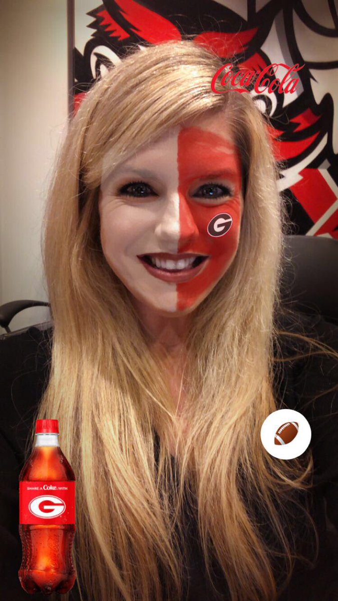 RobinKTriplett's tweet photo. Getting football ready! @GeorgiaFootball #GoDAWGS #IworkforCoke https://t.co/A445q0DGFp