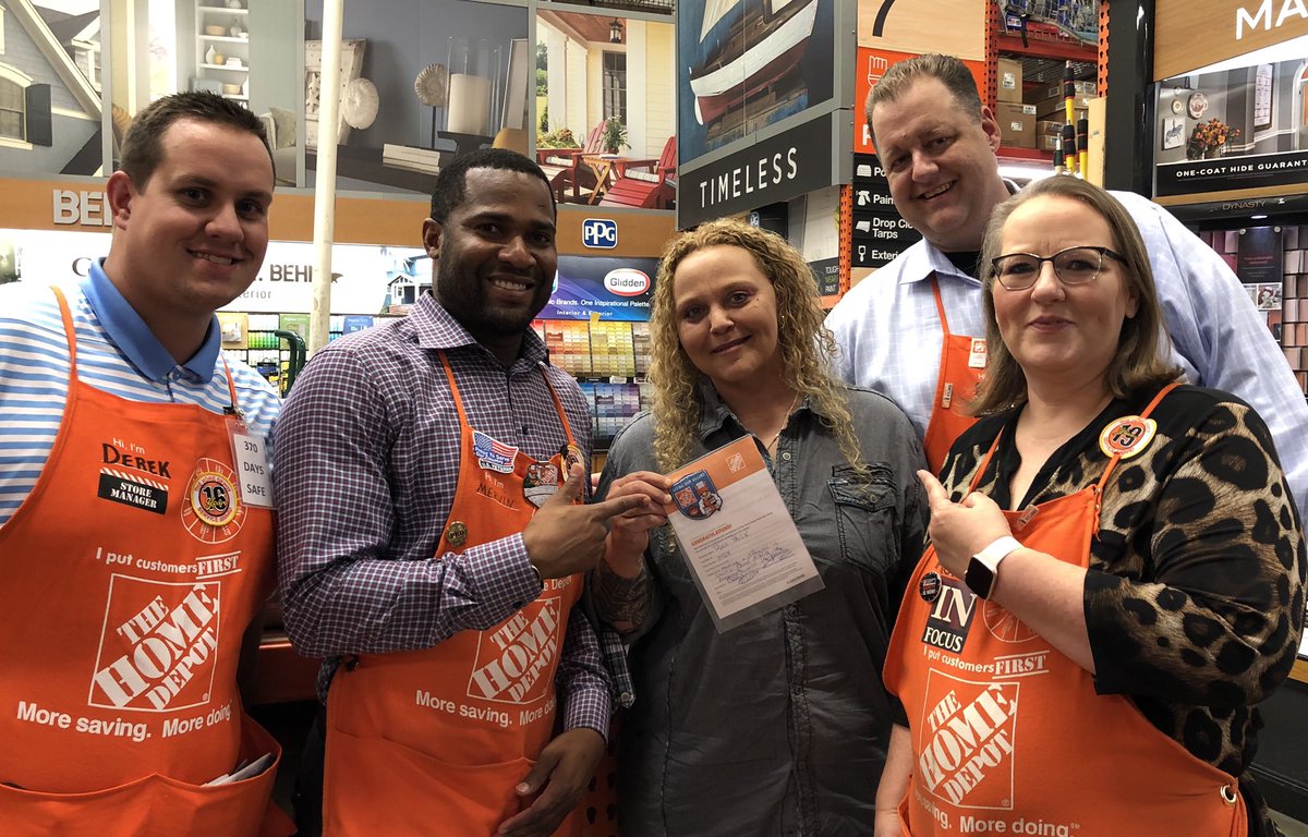 KadeKasner's tweet photo. Congratulations Rain APS at Beaumont. Making an impact in both stores in the market. Great to have you on the team! @zoebeth34  @melaniepayneTHD https://t.co/xMe426AVMN