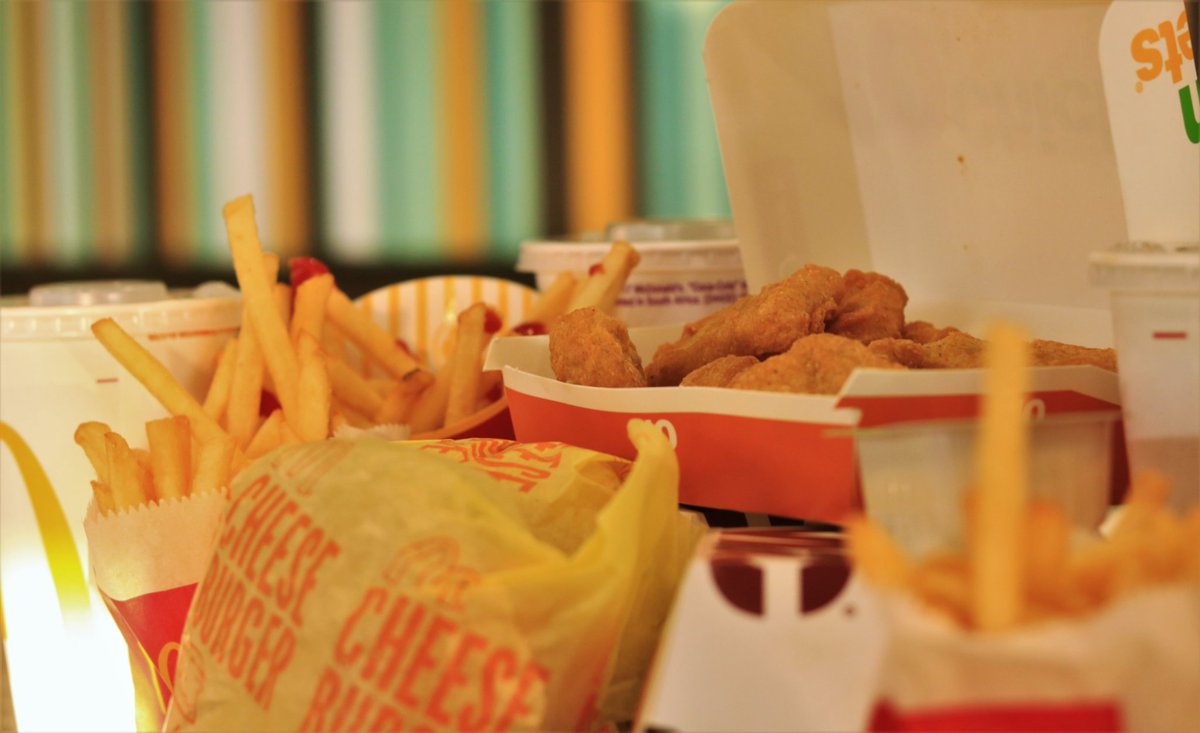 sgimba_nosam's tweet photo. We shot something really awesome, cool and CRAZY for you guys! We did the #McDShareBoxChallenge with the gorgeous and talented Sthabile KaMazubane   who is also a YouTuber (please check her out)!! We tried munching down half the share box each within 10 min!!!! 

#sgimbanosam https://t.co/u26XMzsz5o
