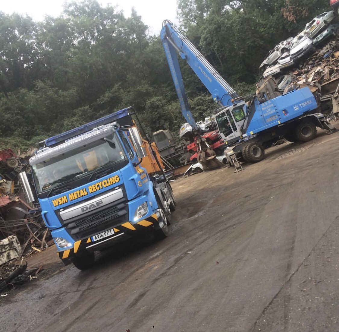 OwenBaker03's tweet photo. Whip street motors , best prices for your scrap , vehicles and parts for any cars that you need come on down to whip street #suffolk #northfolk open 7:00 till 5:30 week days 7:00 till 1:00 on Saturdays!!!! https://t.co/G8cAk7hHy3