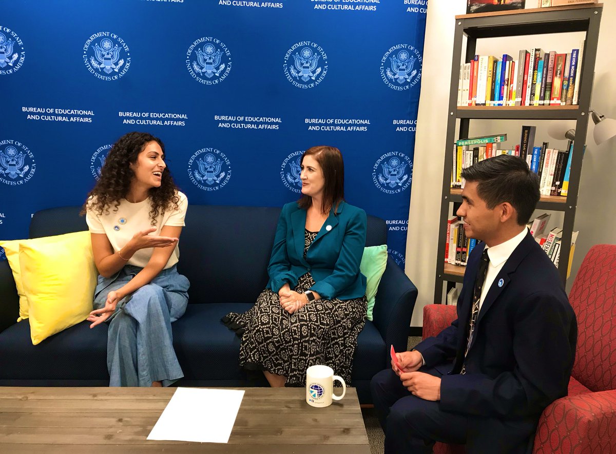 StateIVLP's tweet photo. 🔴 LIVE on our Facebook page with #exchangemakers Ariana of @GlobalMinnesota & Heather of @IntlOrlando to discuss how #IVLP impacts their local communities! Our moderator is Ivan of @GlobalTiesUS.
🎥 Tune in now: https://t.co/qE3azyzpA4
#NetworkDC https://t.co/HJlOFjUX2k