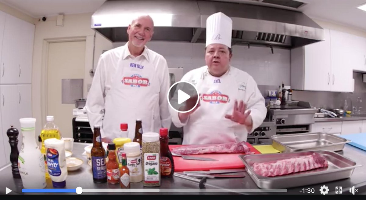 USDAForeignAg's tweet image. While in #Chile last week, FAS Administrator Ken Isley joined renowned local chef Axel Manriquez in preparing traditional Chilean recipes using #USfood ingredients. #SaborUSAChile #USDAtrade

ow.ly/qrab50vLHZC