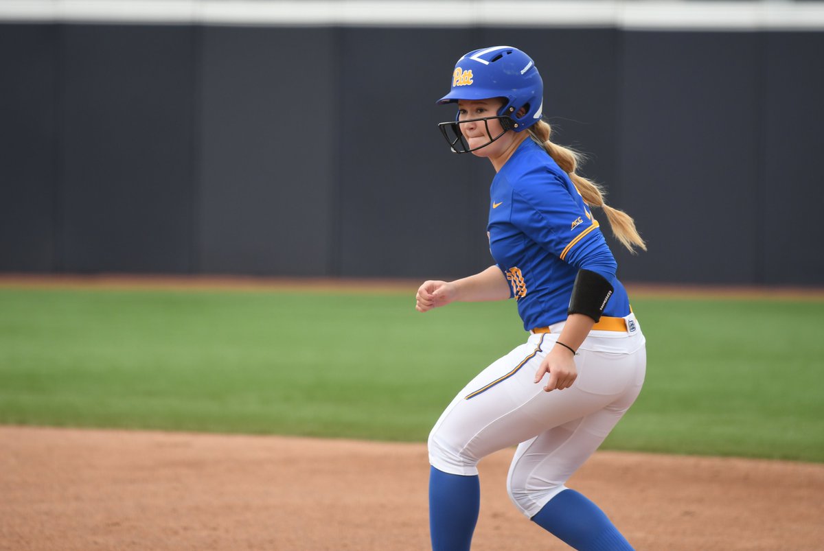 Pitt_SB's tweet photo. 📸 Season Shots 📸
Ed. 20: Sarah Seamans (@sarah_seamans20)
#Focus412 | #H2P https://t.co/n76Zvb0GQo
