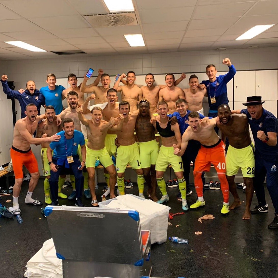 daniolmo7's tweet image. Misija ispunjena!
Ova ekipa je nevjerojatna... 💪💪💪
¡Misión cumplida!
Este equipo es muy grande... 💪💪💪
#UCL 🔵⚽️
