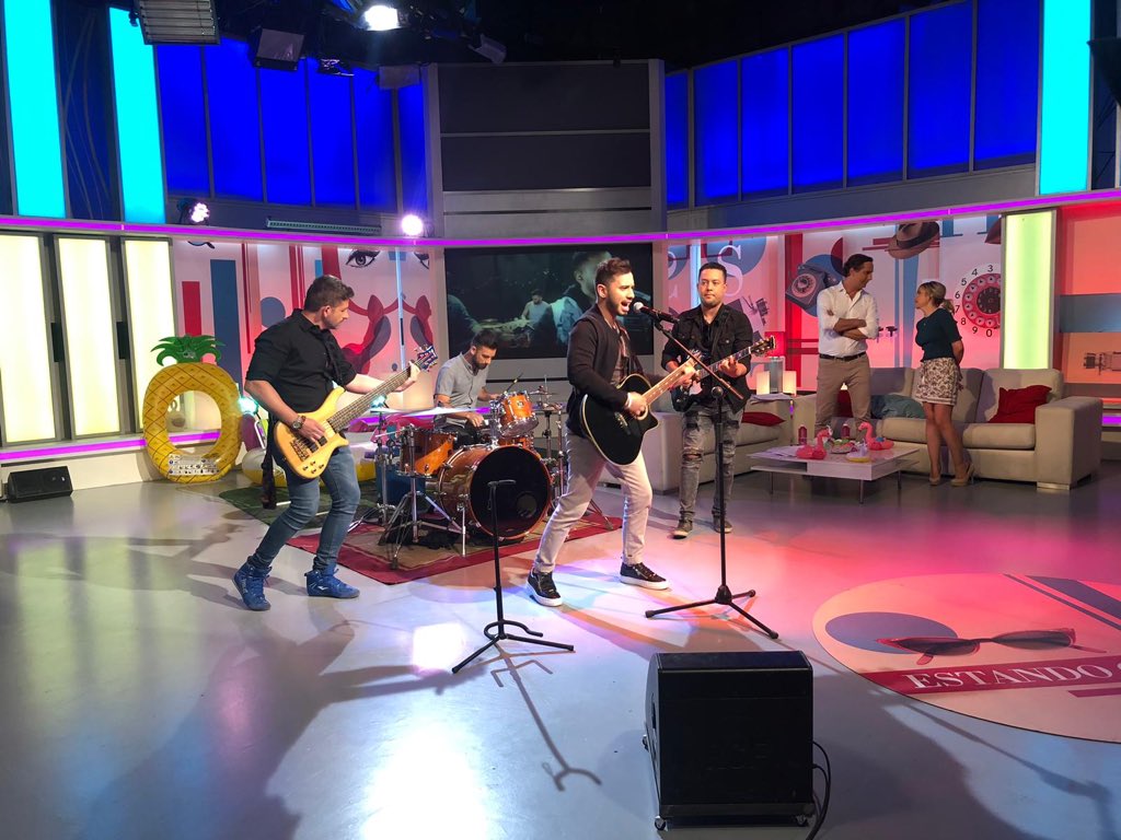 FerrantiPtguesa's tweet photo. Hoy nuestro @FerrantiMusica  estrenando su nuevo Videoclip "Al final" en Madrid #ferrantimusica https://t.co/eWdn5sAU5S