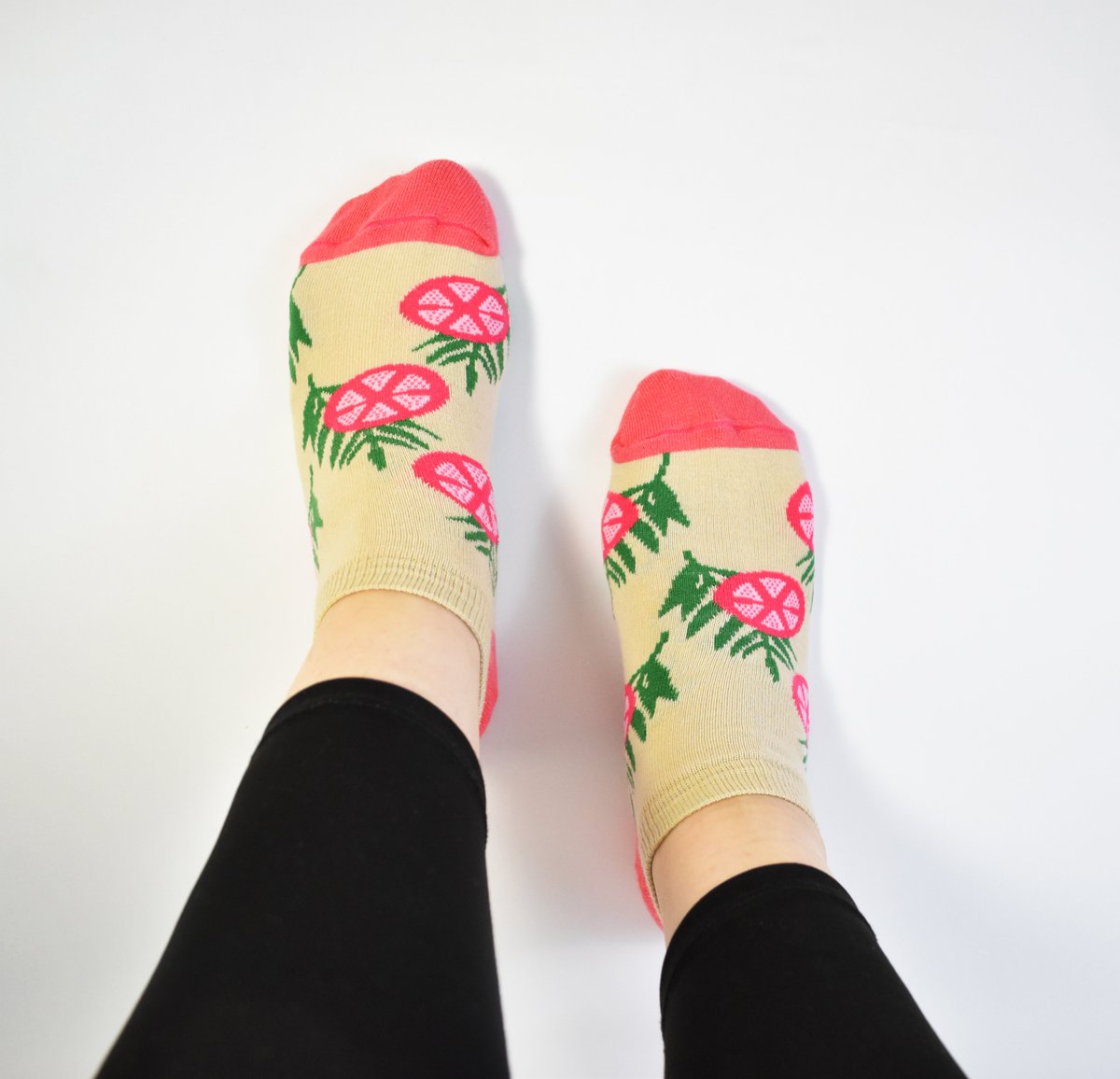 uousocks's tweet image. Exótica de los pies a la cabeza. 🍉😉⠀
⠀
Encuéntralas en uousocks.com/producto/pitay…⠀
⠀
#uousocks #socks #calcetines #compracolombiano #productonacional #fruits #medellin #photography