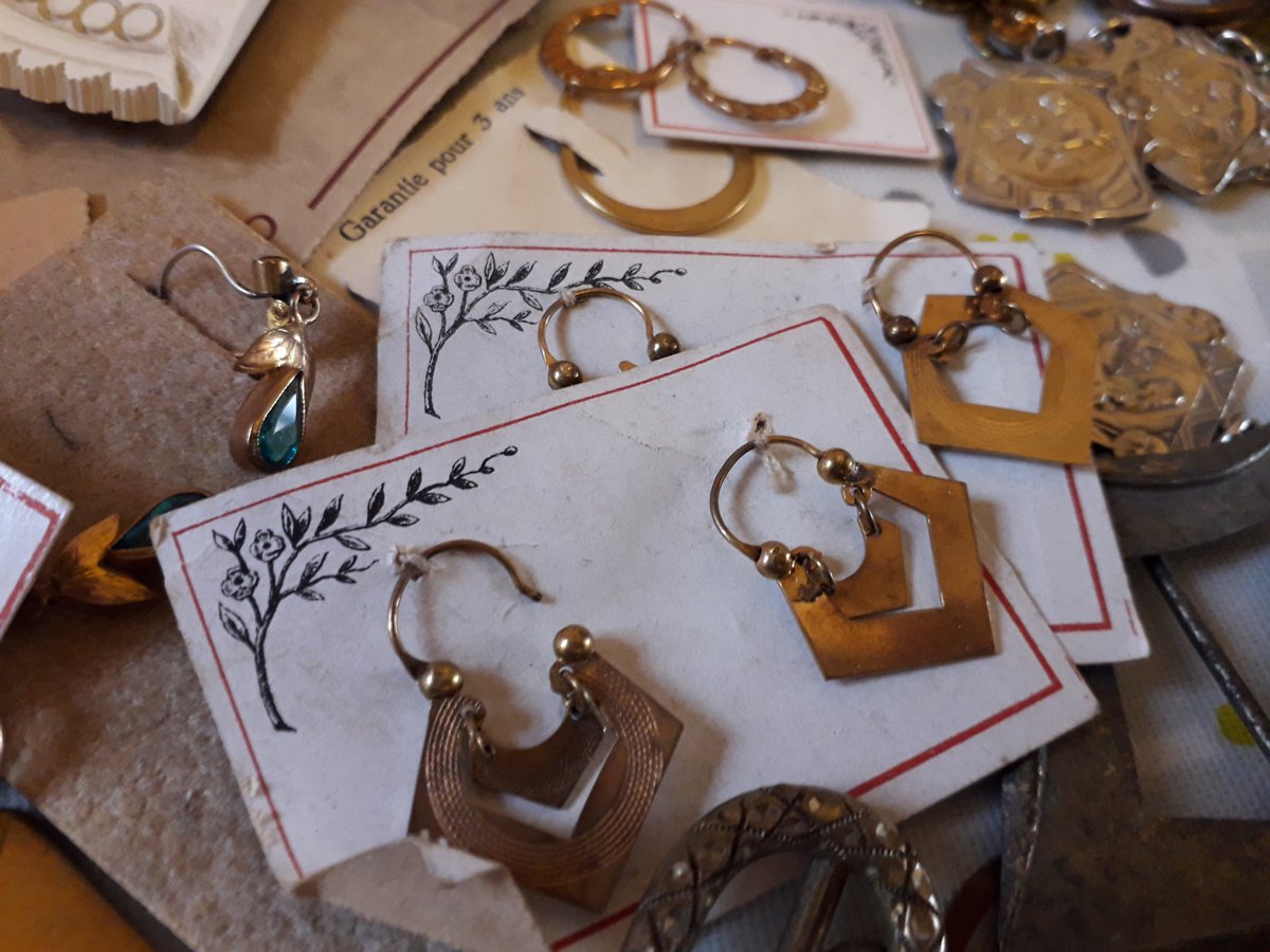 ragtimebazaar's tweet image. More beautiful jewellery from my Bank Holiday markey haul! Appearing soon on etsy.com/uk/shop/Ragtim… and ebay.co.uk/str/Ragtime-Ba…