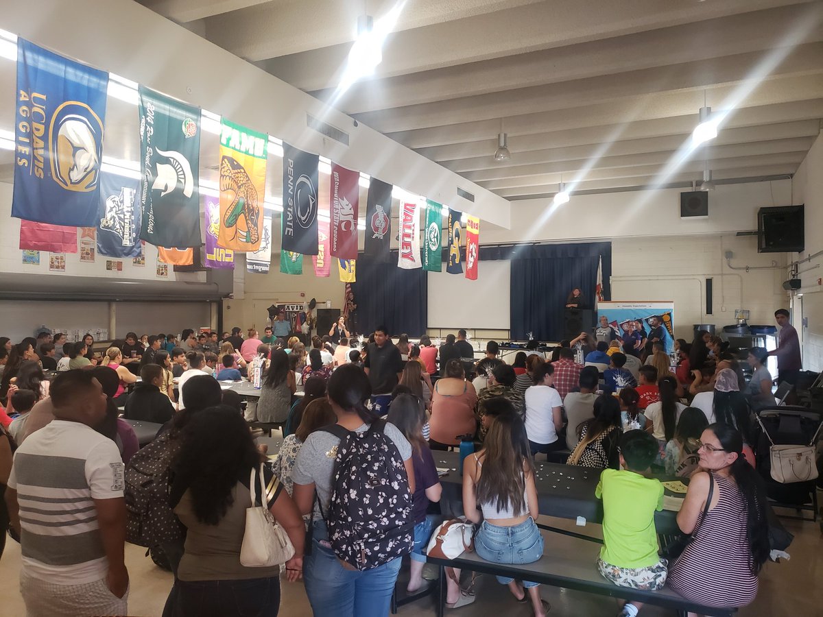 CVUSDsecondary's tweet photo. 2019 Ramona Jr. High AVID Signing Day! Great turnout and commitment from AVID students and families. @CVUSDNews @ramonajhslive @DrNormEnfield @AVID4College  @RIMSAVID https://t.co/NeBXz1faBN
