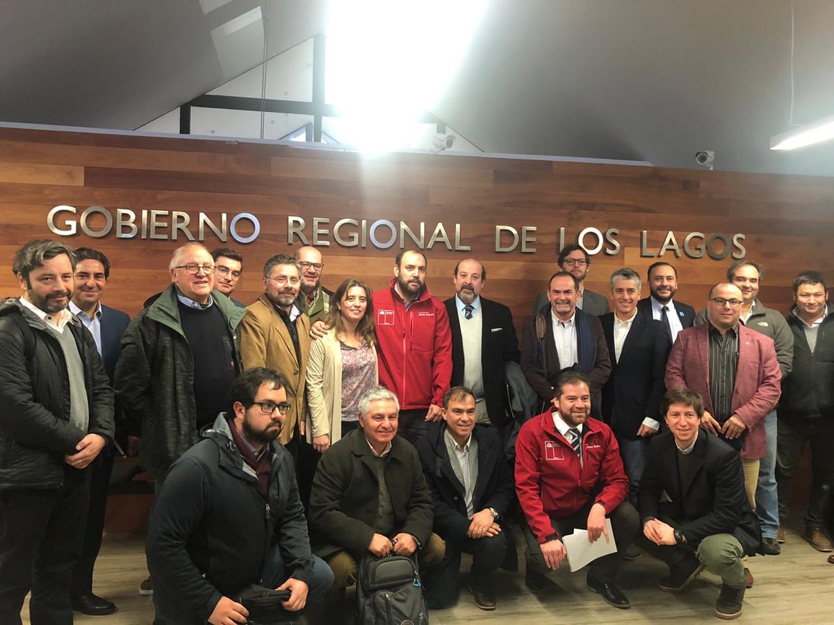 munozlebreton's tweet photo. Desde Regiones colaboramos en la #AgendadeReimpulsoEconómico del @meconomia @EconomiaSubse. Importante y colaborativa participación #Puertomontt y #Osorno #cowork #camaraPM #camaraPV #camaraancud #aproleche #seremprendedora #aseet #armasur #Cchc #AGrecicladores @SeremieconomiaX https://t.co/dYtqLZ1oWI