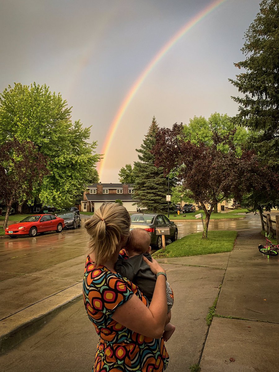 Wx_Jones's tweet photo. Yesterday’s supernumerary 🌈 in Grand Forks. Plus @Daileyweather was able show GeRoy one of her favorite weather phenomena ❤️ . #ndwx #mnwx https://t.co/BvF13hQyWr