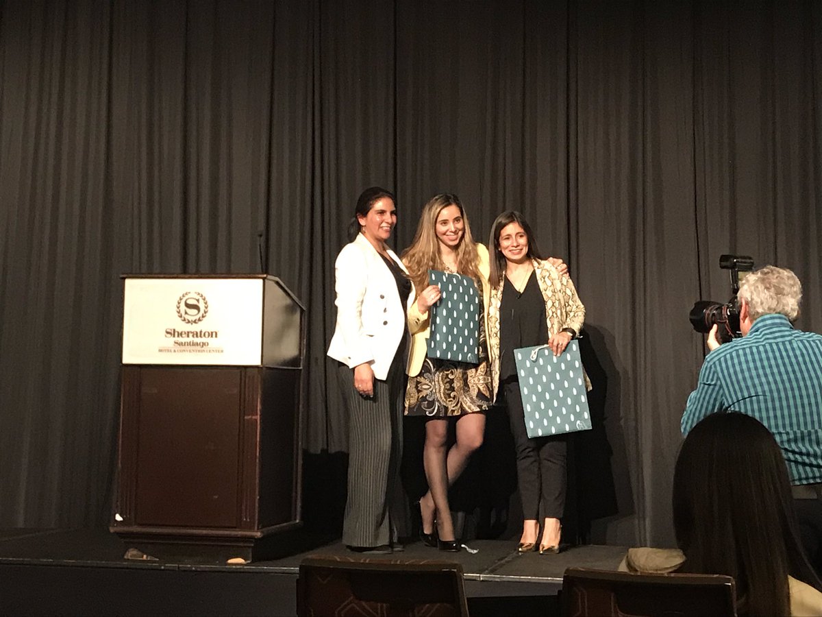 Orgullos@s de nuestras colegas de #REIDEBE 
Compartiendo su experiencia: “yo cuido con evidencia” en el Hospital de Linares #SIPIELA #3M