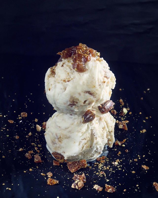 HeladoDude's tweet photo. “Jete cojete” que ven aquí está “excedido de bien” 💪🏻🧔🏻
-
Un gustico internacional del Líbano y Barahona que  será el sabor del mes de septiembre: Gelato de Cream Cheese con mermelada de Higos.... y para la fotico le tiramos un chin de Crocante de Pistacho. #güaimimai -
#imp… https://t.co/bZwl6gNPAI