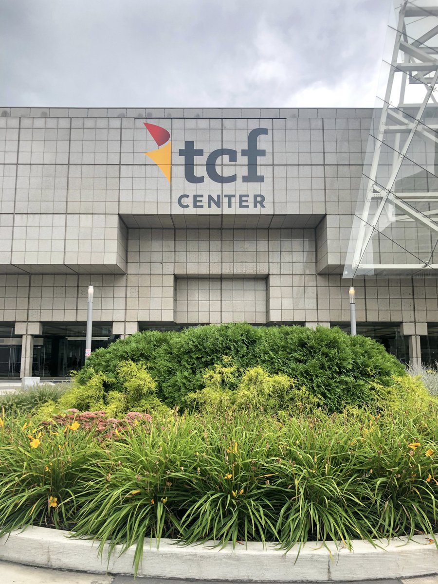 SenGaryPeters's tweet image. It’s a new day for our Detroit Convention Center. Glad to see the community coming out for the renaming block party. I'm excited for this fresh beginning for our city and community! #TCFCenter