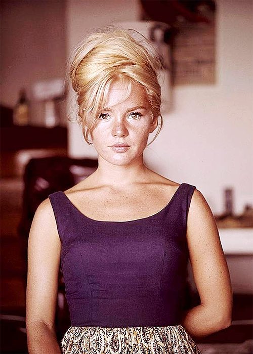 Happy Birthday Tuesday Weld. 
Here s a brief excerpt from an interview with Rex Reed 1971 