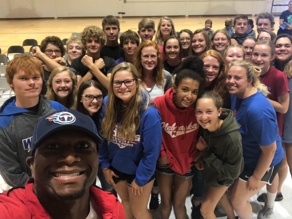 DeMoineAdams's tweet photo. ❤️ and 👊🏿 to the leadership of @BaSchaefferEdS and those Arthur County School Wolves! Keep being role models, and know your worth so you won’t do things that are not worth it. And to my Arthur County @NebraskaFFA members, keep putting the ‘ag’ in Swag!🌽👌🏿 #BringYourAGame https://t.co/VSoSMKxicW