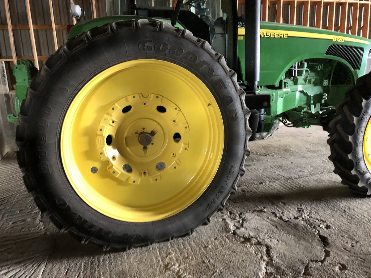 dietrich_ed's tweet photo. 320/125/54 Rear + 320/90/42 Fronts Goodyear Tires one set currently on tractor 30-40% tread left 

One set (Duals all way around)  - 100% NEW never used-  tire hardware included on all
 (NOT including JD Rear cast centres ) 

$13 500 CAD takes All 8 tires
 (4 Rear 4 fronts ) https://t.co/SKXywVdcXQ