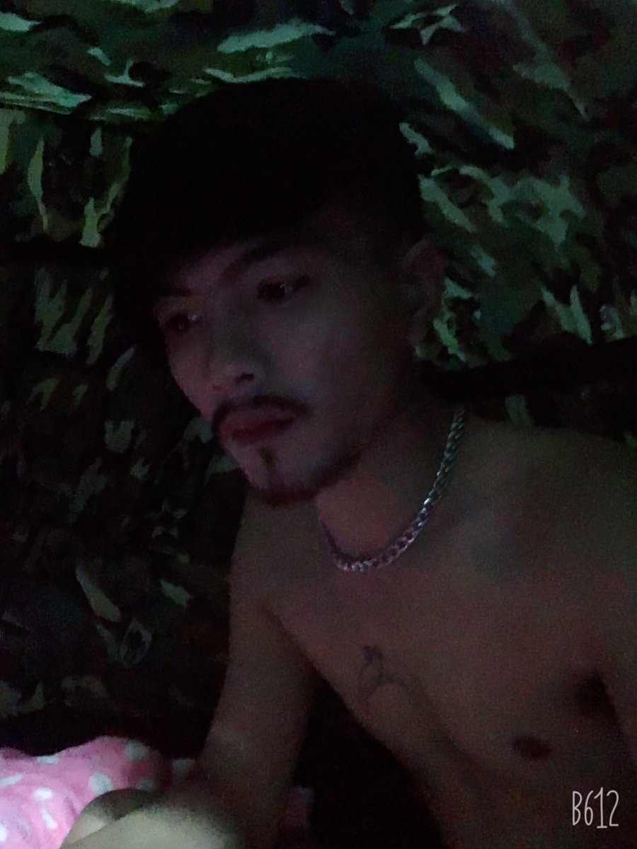 1819_arm's tweet photo. ♌️อยากมีแฟนยังกะคนอืนเค้าโวย ตื่นเช้าก็นั่งชึมอยู่บนที่นอนคนเดียว ☦️ เหงาว่ะ จริง https://t.co/jNDw1mkqii