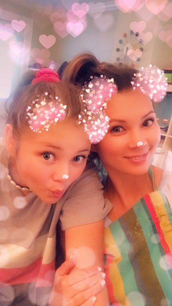 Erika Arias On Twitter Pre Dinner Fun With This Sweet Pea - 