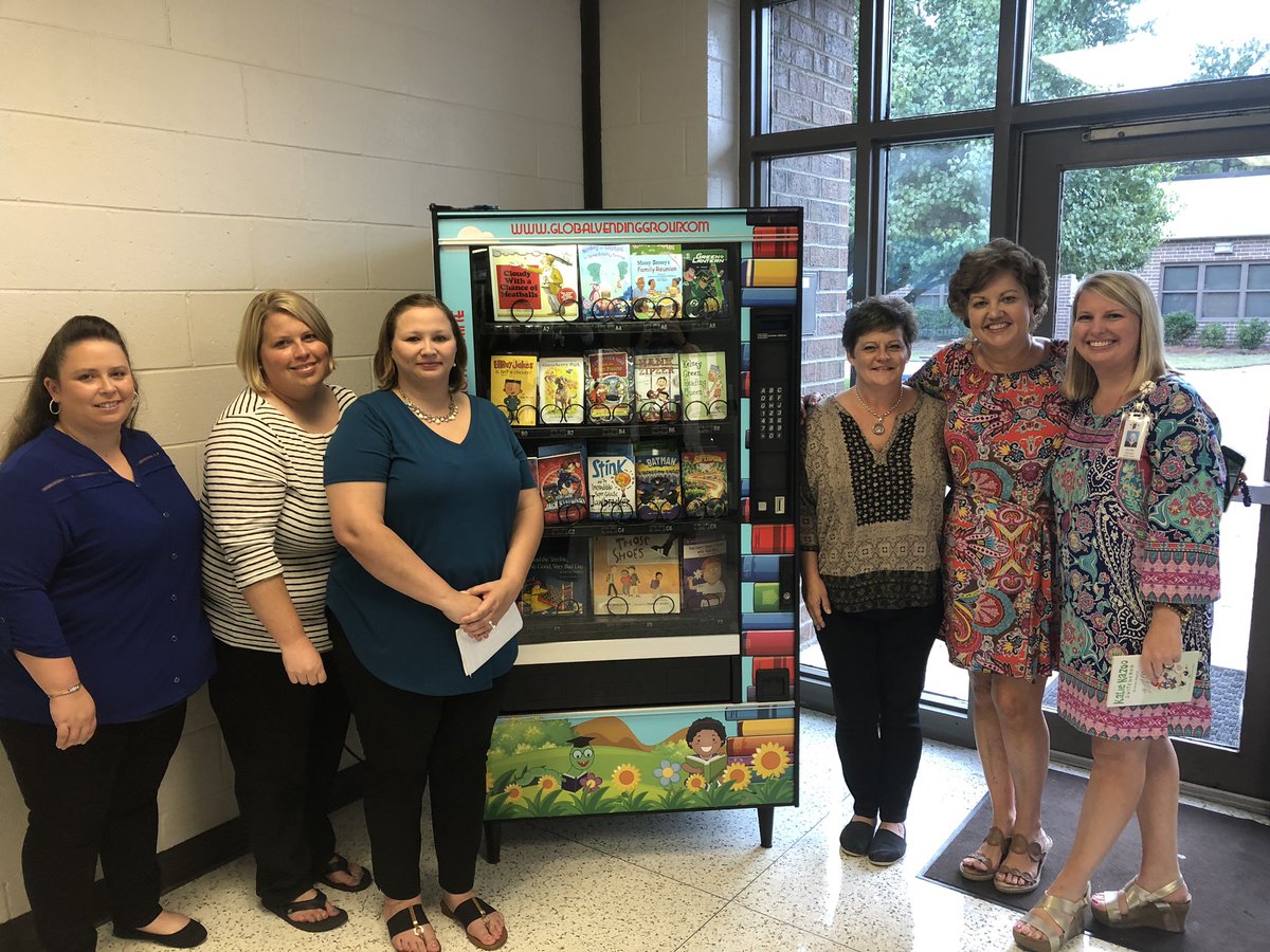 Thank you so much to the <a href="/PES_PantherNews/">Pelion Elementary </a> PTO for buying the book vending machine! This is really cool. Students earn tokens for books that they get to keep. #lex1literacy <a href="/Lex1_Literacy/">Erica</a>