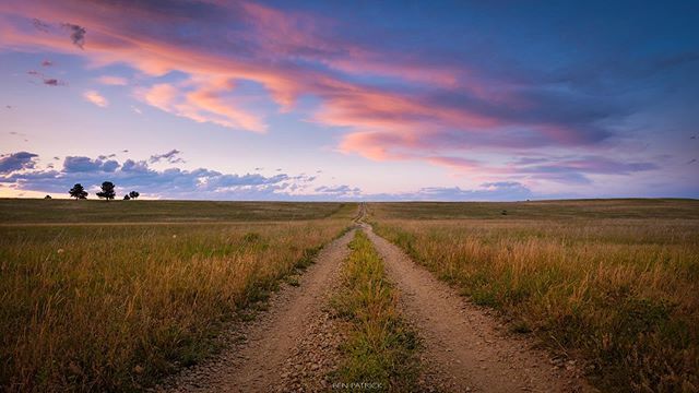 bbpatrickphoto's tweet photo. Sunset at Greenbelt Plateau

#fujixpro2 #fujifilm #fujifilmxpro2 #fuji16mm #colorado #natgeo #nationalgeographic #bouldercolorado #explorecolorado #landscapephotography #summer #summerstorm #clouds #sunset #landscapephotography #benrousa #benrotripod https://t.co/gSOVFFF942 https://t.co/t9mg1lJadQ