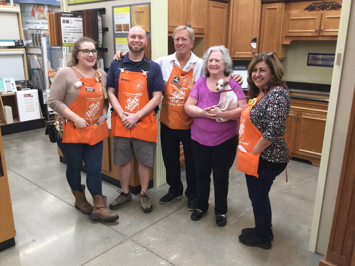 The power of HD orange — 1520 KD Andrew sets lead Friday, customer buys 20K kitchen Saturday, customer meets store managers Tuesday and buys appliance suite. Happiest is her dog Bella!
@thd_jeffclark <a href="/THDNick/">Nick Shelton</a> <a href="/MichellePeil88/">Michelle Peil</a> <a href="/Jenn2299678/">Jenn Martinez</a> <a href="/THDYuda/">Yuda Arbeli</a> @DerekTHD @JonTrampeTHD