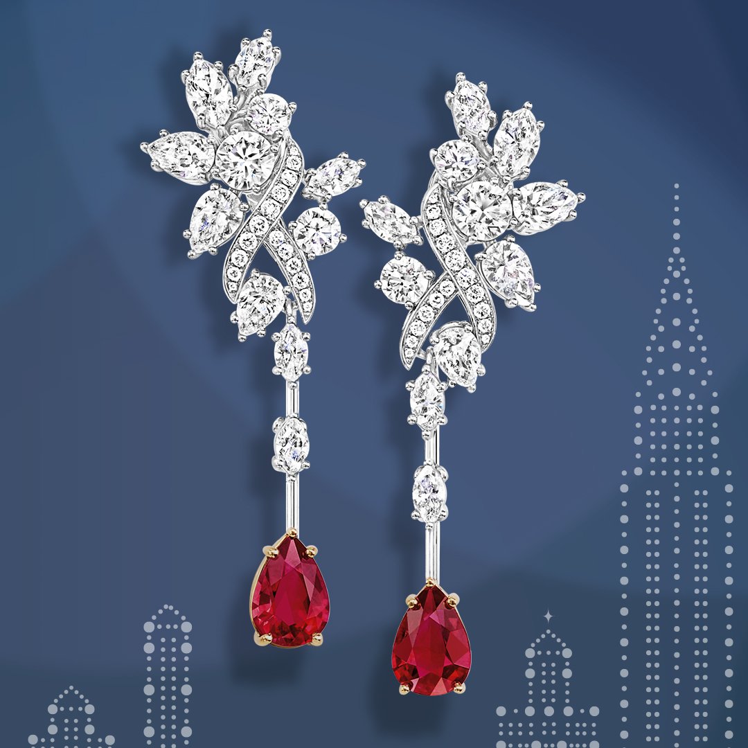 HarryWinston's tweet photo. #Highjewelry expressions of New York’s unmatched brilliance.
Discover earrings: https://t.co/ZB16VTsSEd #HWSecrets #HarryWinston https://t.co/SjpxSui8LD