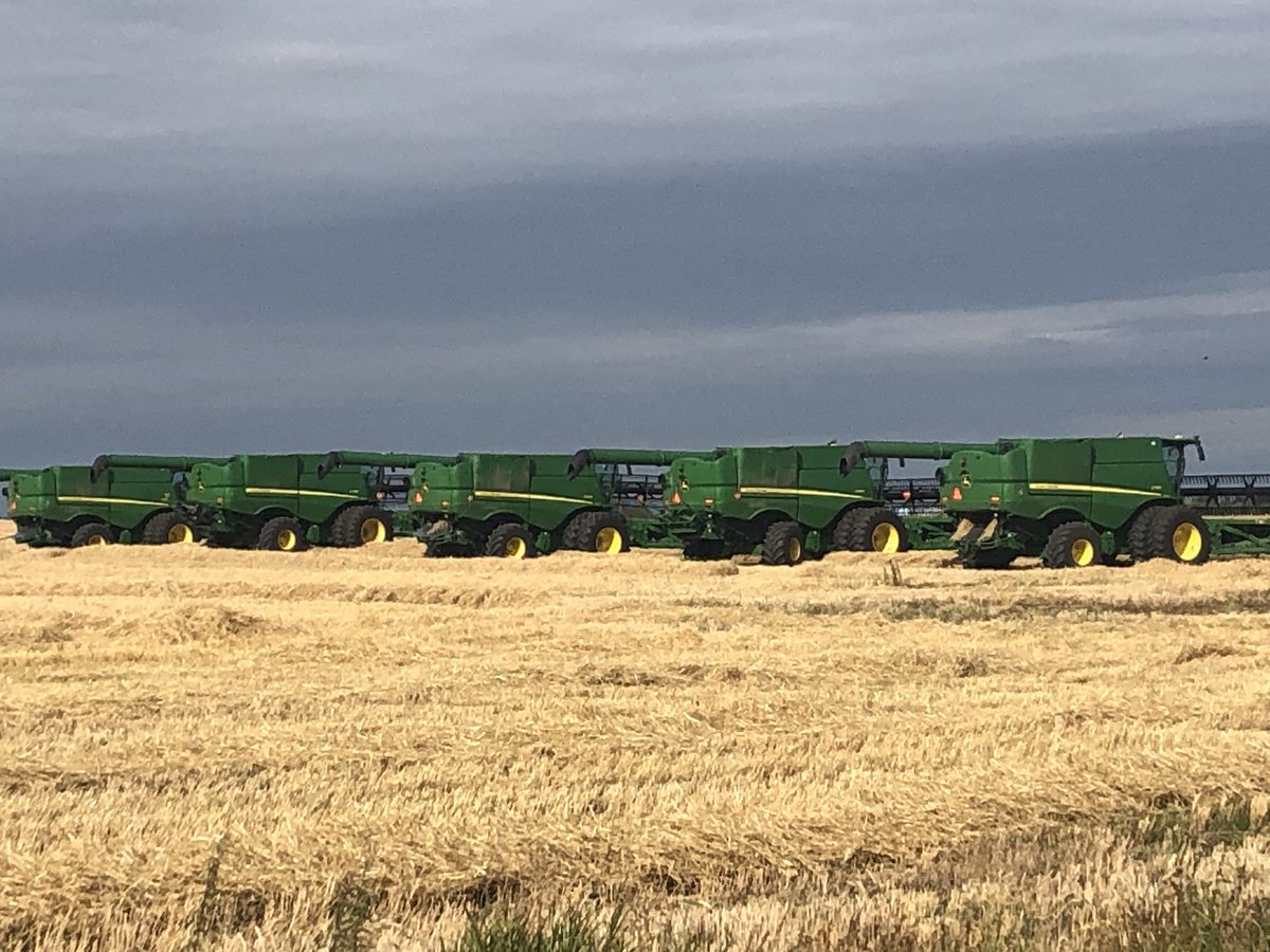 jacquiefenske's tweet photo. Ready to rock n roll in #strathco #fortsask #shpk #harvest19 https://t.co/m1FgoS0ywi