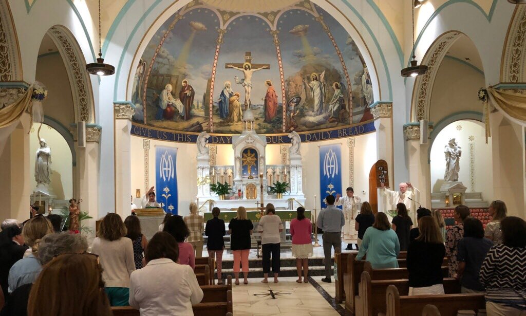 CaseysCMinistry's tweet photo. Welcome back teachers and staff!  New teachers received a blessing during a welcome Mass and spent the day preparing for a new school year 💒 https://t.co/0r4wCrkAqY
