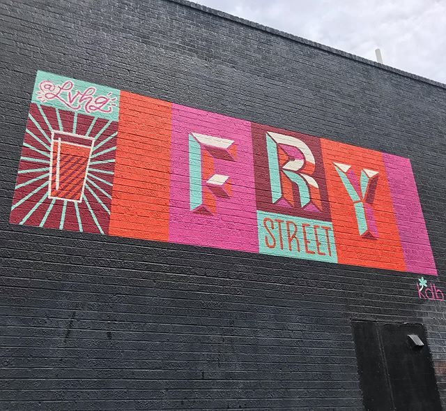 You can catch this fantastic mural by <a href="/lvhg/">lorna hidalgo</a> up on the side of @publichousedenton now!
And thanks to <a href="/kdbdenton/">Keep Denton Beautiful</a> for all the great murals they help organize around Denton!
If you’re interested in sponsoring a mural for this wall, just shoot us a message he… ift.tt/2Ht2aF5