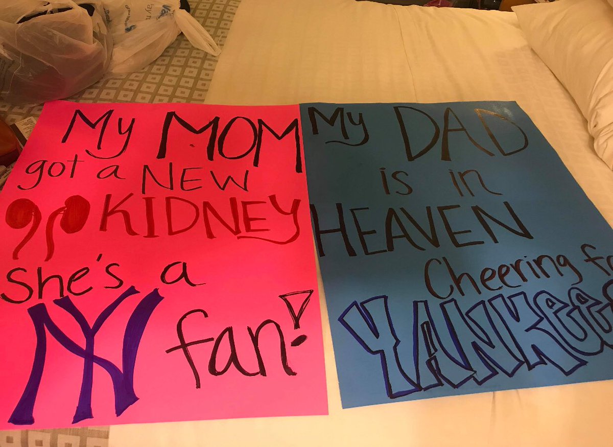 LANi100FXLD's tweet photo. My sister will be in the stands today cheering our Yankees on against the Mariners With these signs ❤️❤️❤️😭@YankeeLiveTweet @yanksbaseball25 @Yankees
@TheJudge44 home run for my pops!!! Let’s gooo!💪🏾
#ForeverDad🕊 #MamaGettingtHerGrooveBack #YankeeFamily #PinstripePride https://t.co/Kpj65YmT6B
