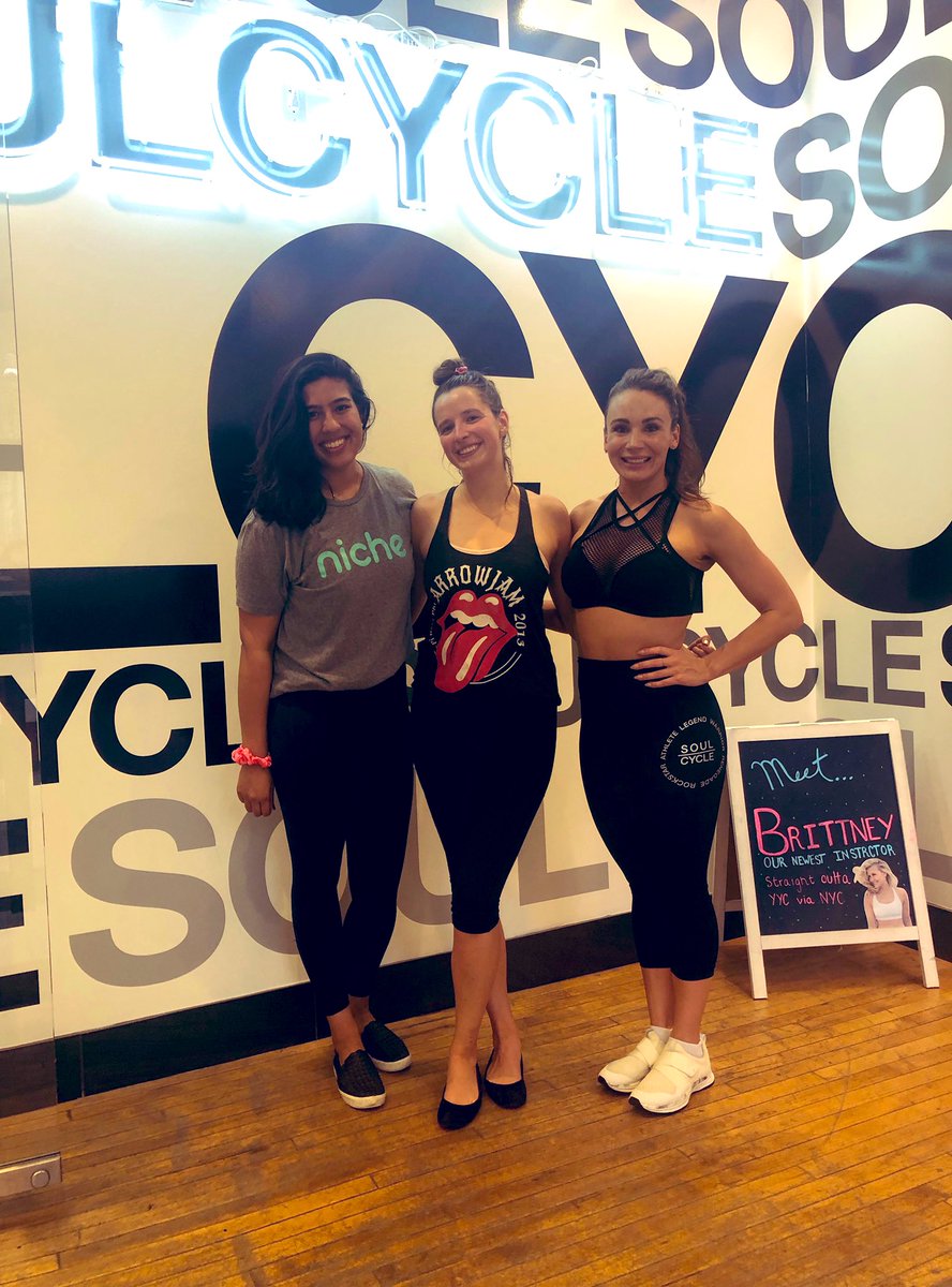 BistAmbika's tweet photo. Crossed borders. Cross collaborated. Did the same workout. #tapitback https://t.co/lFvCxl6lR5
