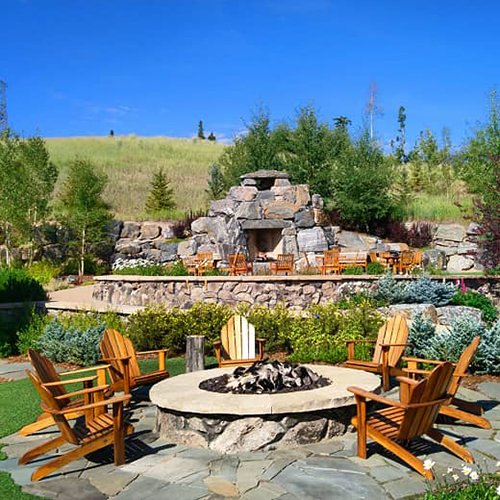 DevilsThumbRnch's tweet photo. #DevilsThumbRanch offers so many unique spots to #relax on property. The #firepit at #HighLonesome #Lodge is no exception. Gather up #friends and #family for good #conversation and a chance to make new #Ranch #memories! #Explore more of the #Ranch: https://t.co/NKMj6C3aUx https://t.co/Nq85O0KpnY
