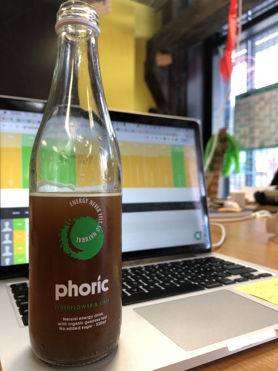 WeirdlyHub's tweet photo. Love meeting new Kiwi brands starting  out on their startup journey. It’s the best thing about grabbing a hot desk at @GridAKL. Thanks for the fuel, #phoric team ⛽️ 🥝 🇳🇿 https://t.co/Nuii0OgKxp