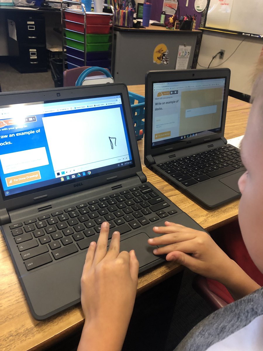 Schreyer4th's tweet photo. This years new 4th graders are learning new vocabulary words with @PearDeck  They are loving that they can make their own flash cards to study in the flash card factory! @4th_legend @LegendSprings @dvusd #extraordinary https://t.co/xeLVmrupJB