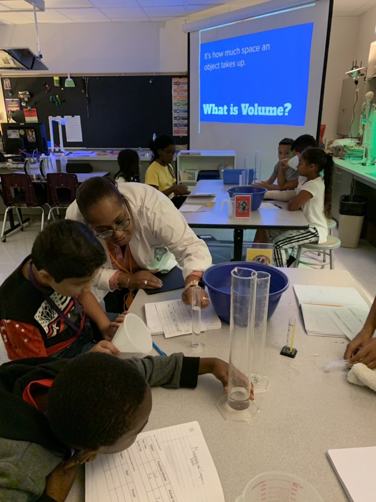 ms_islam3's tweet photo. Learning about volume with TWO science teachers! @MREmrStapleton  @teecha95 https://t.co/ZDXkOyzW07
