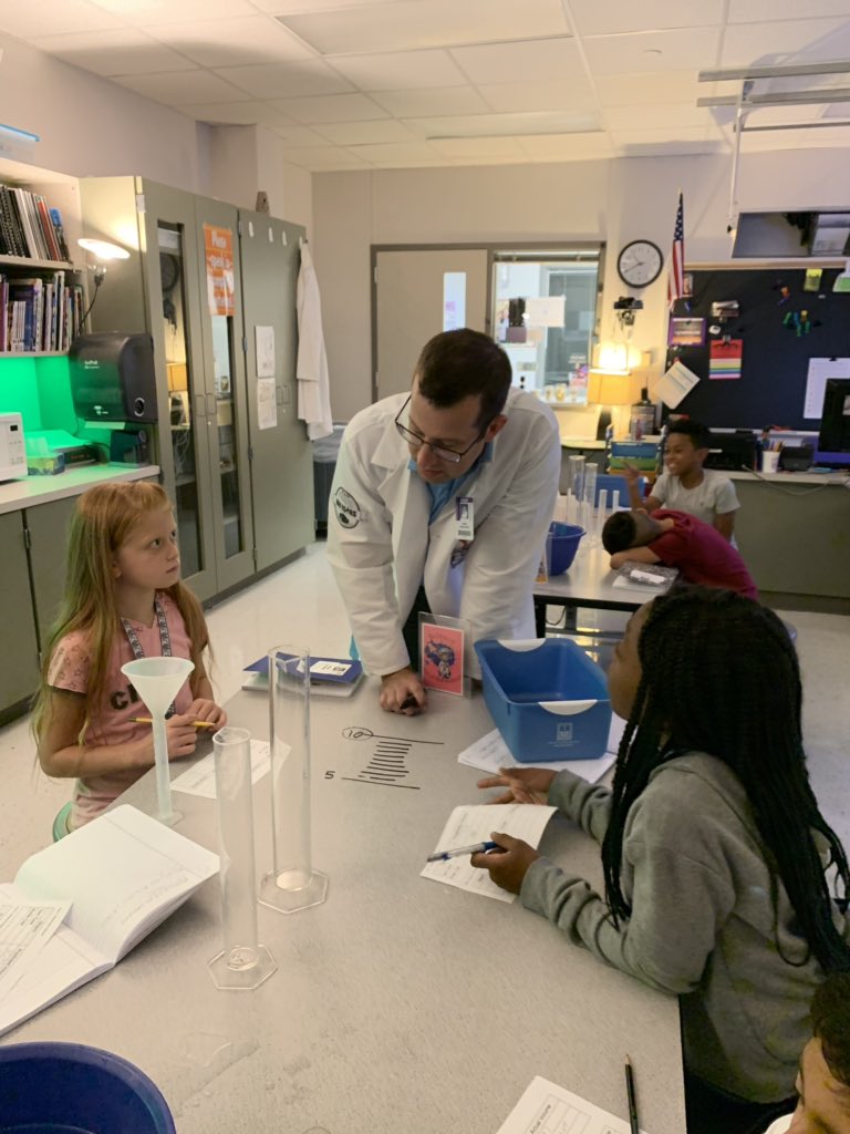ms_islam3's tweet photo. Learning about volume with TWO science teachers! @MREmrStapleton  @teecha95 https://t.co/ZDXkOyzW07