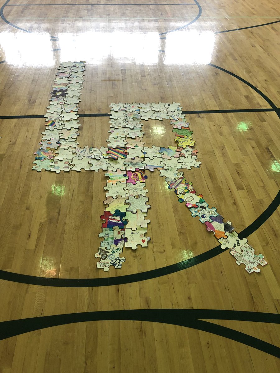 LEADERSROCKNE's tweet photo. Just like that, we all fit together❣️ #classof2026 https://t.co/K8Hijy7ZyA